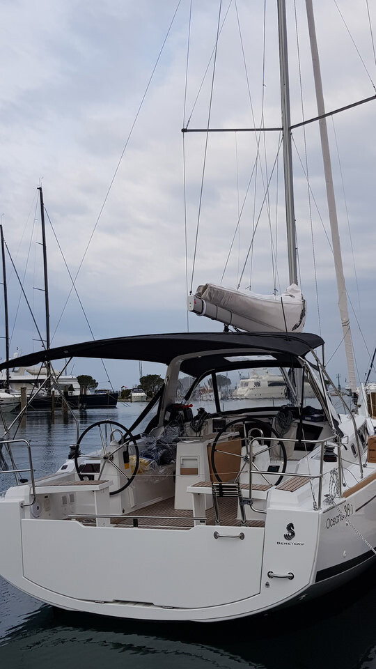 Oceanis 38.1 Aga