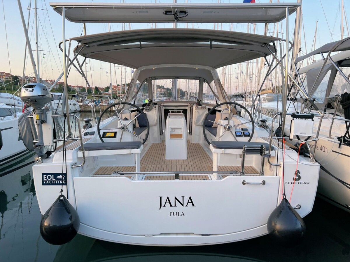 Oceanis 38.1 Jana