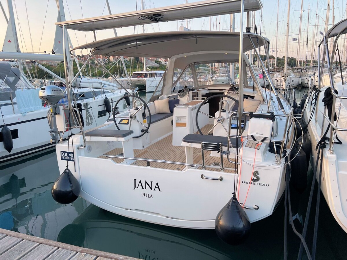 Oceanis 38.1 Jana