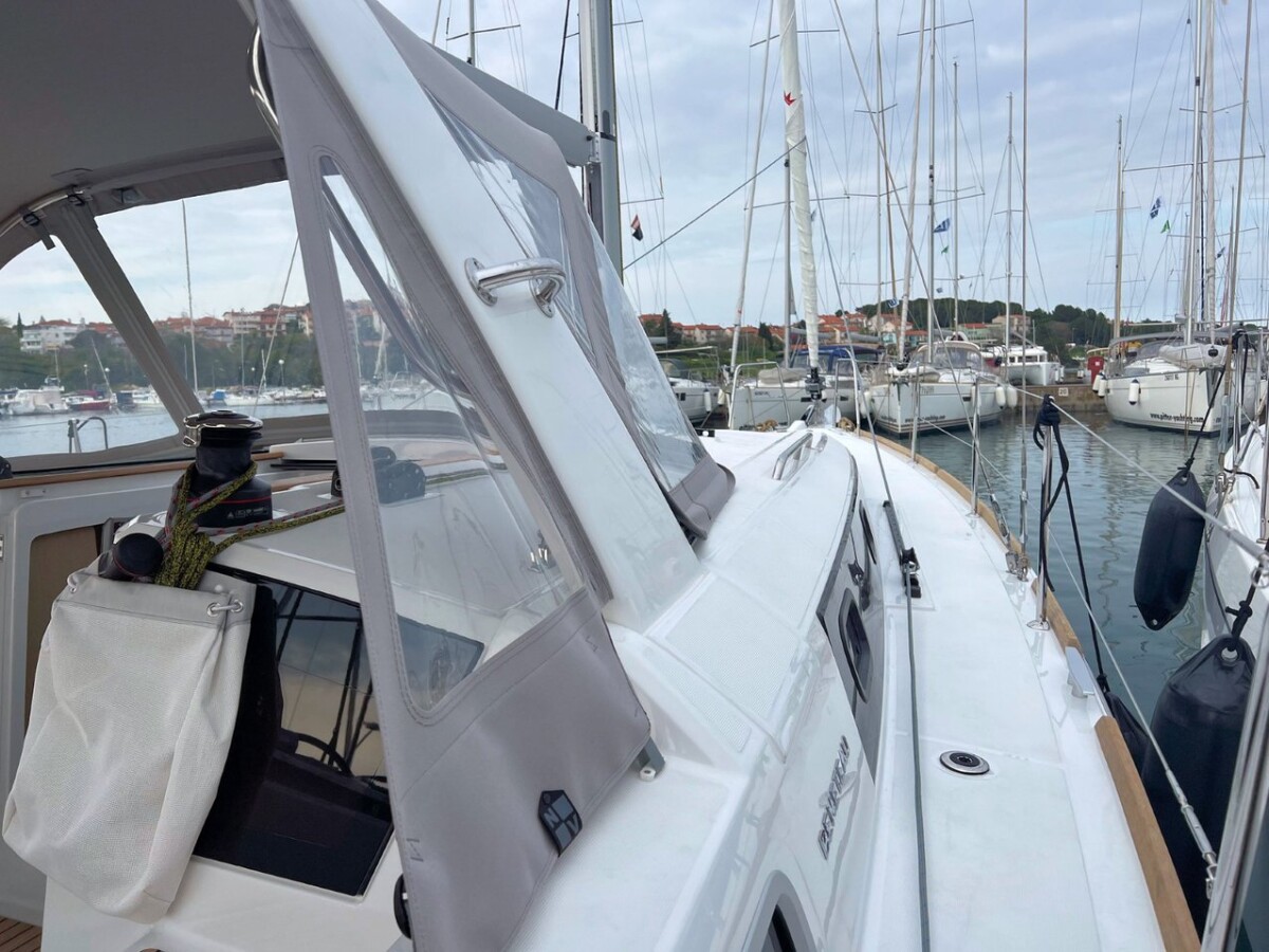 Oceanis 38.1 Jana