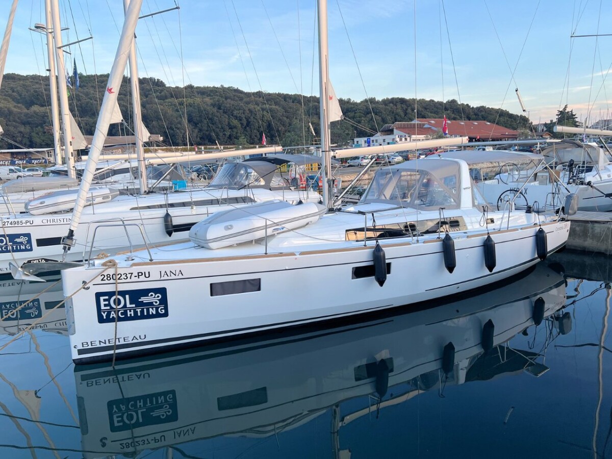 Oceanis 38.1 Jana