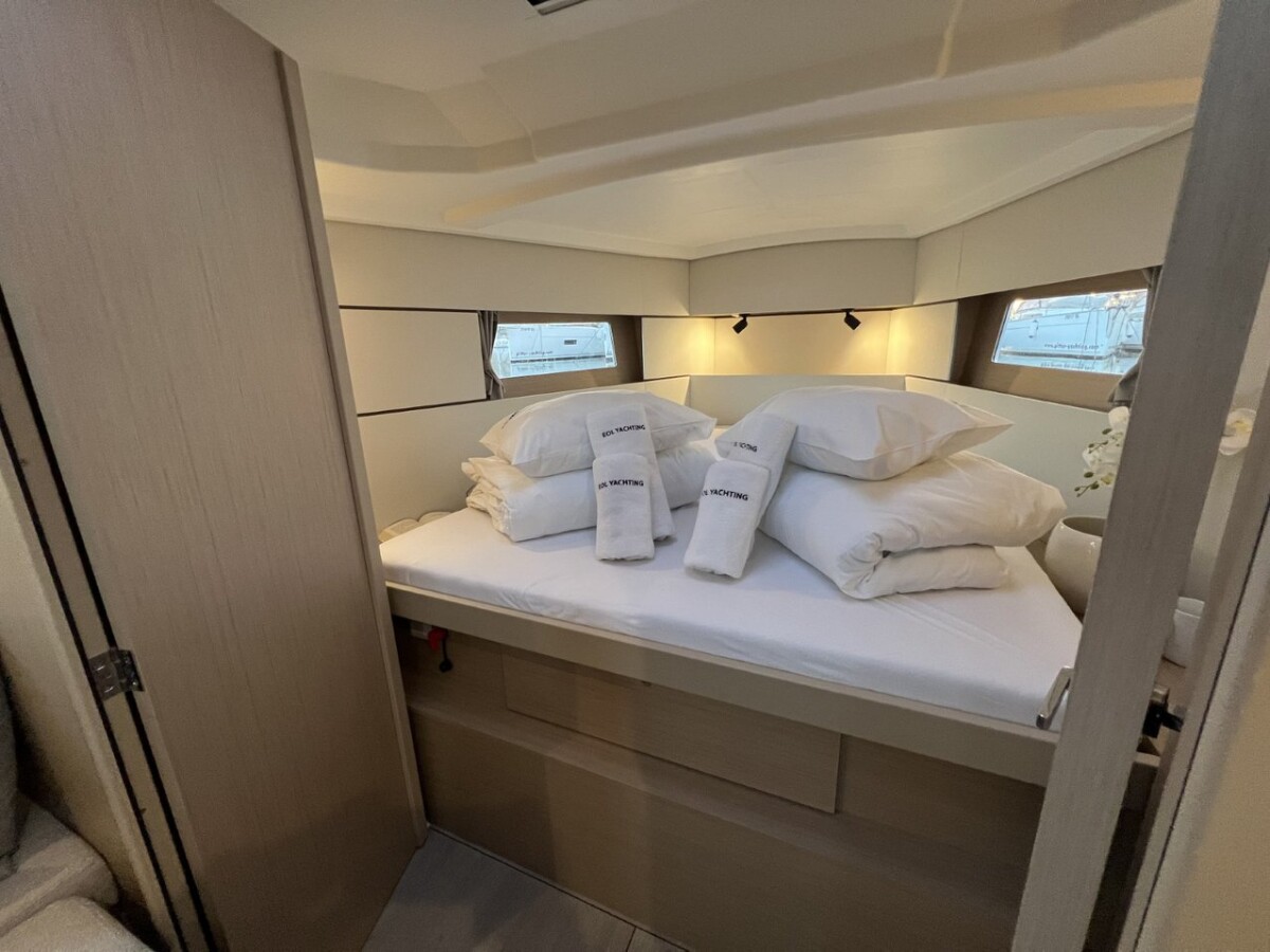 Oceanis 38.1 Jana