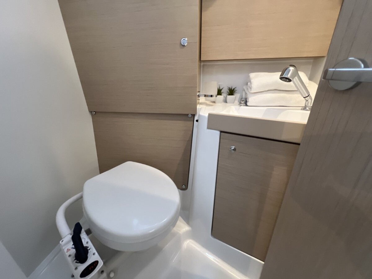 Oceanis 38.1 Jana