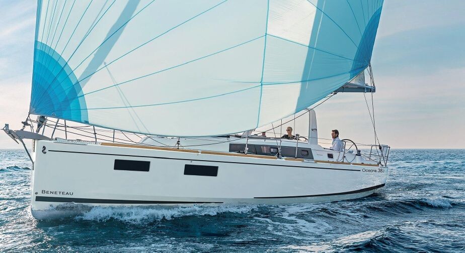 Oceanis 38.1 Zeus
