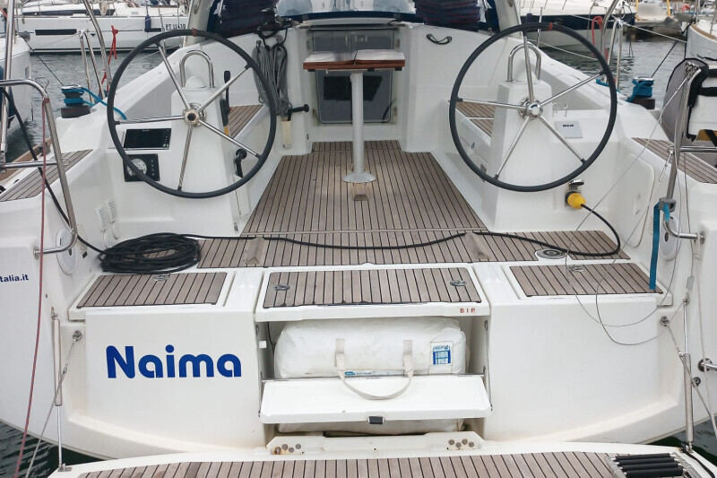 Oceanis 38.1 Naima