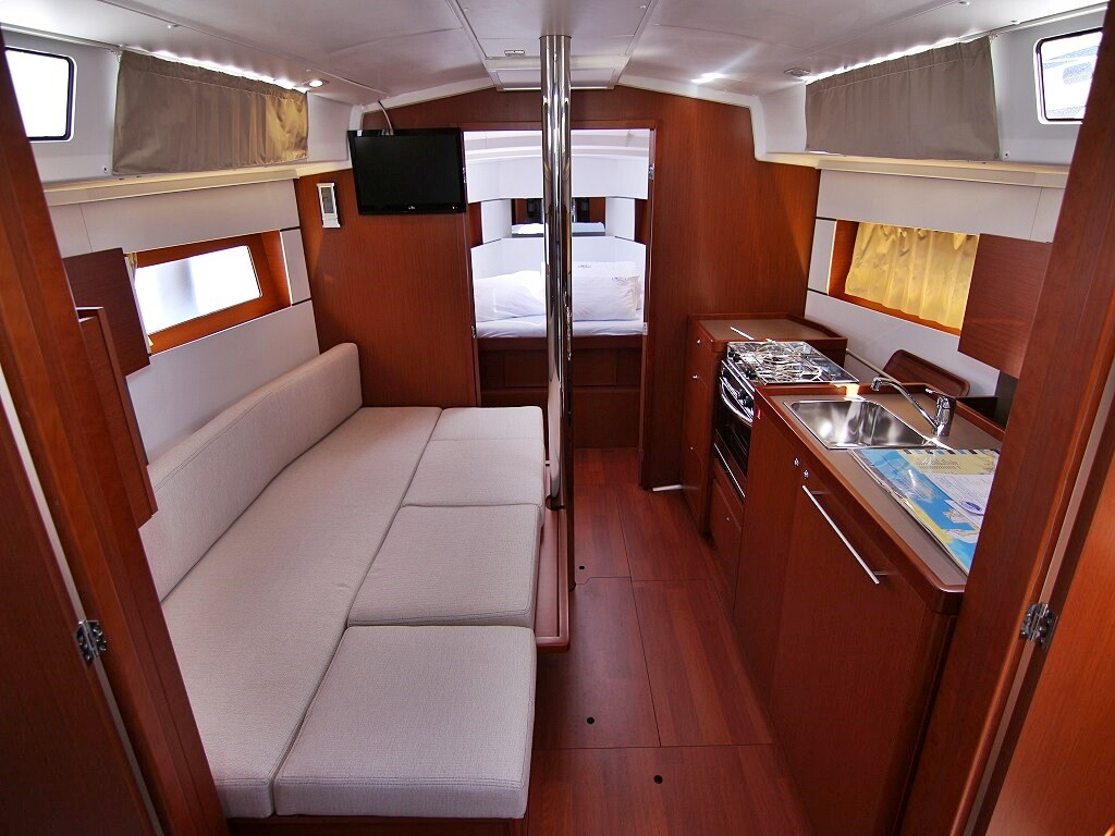 Oceanis 38.1 Elsa