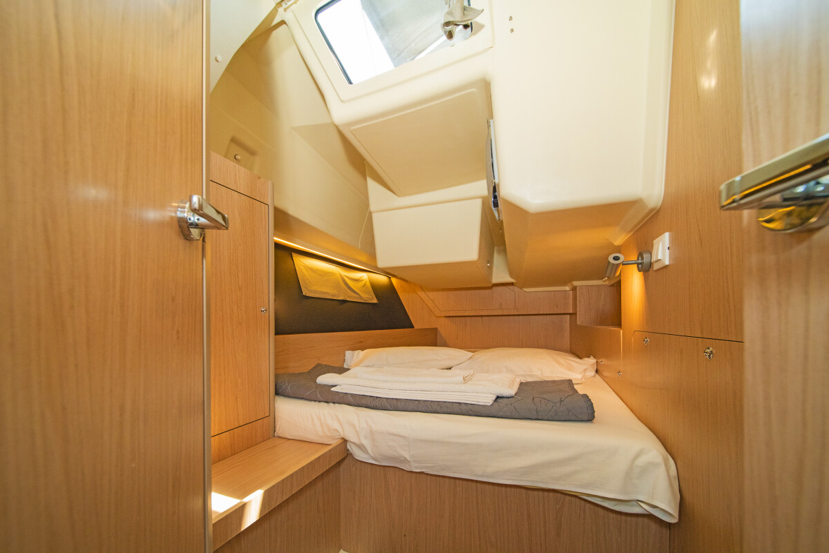 Oceanis 41.1 Elena