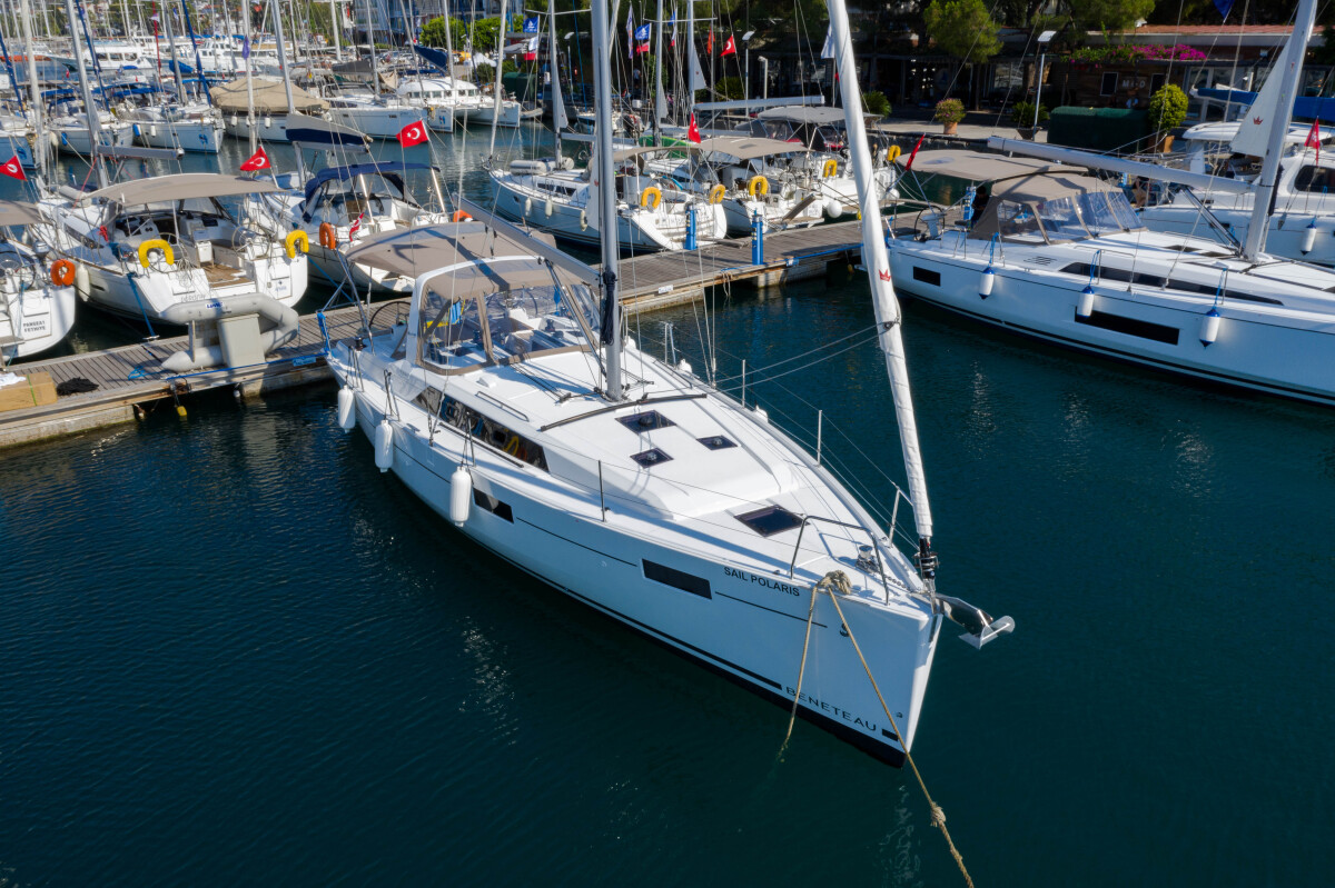 Oceanis 41.1 Sail Polaris