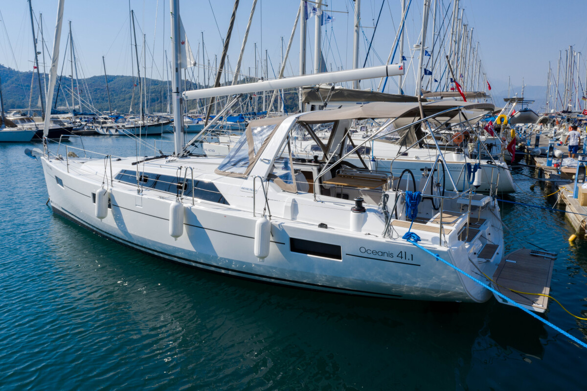 Oceanis 41.1 Sail Polaris