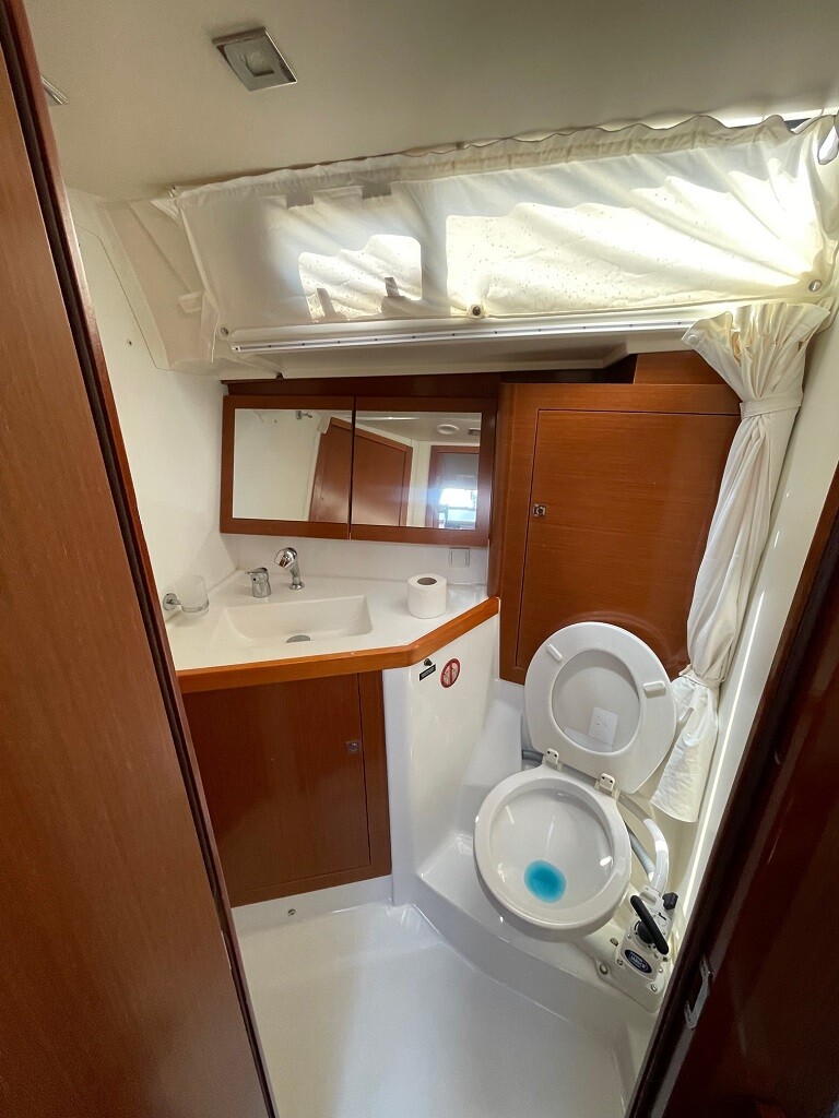 Oceanis 45 Golden Dreams