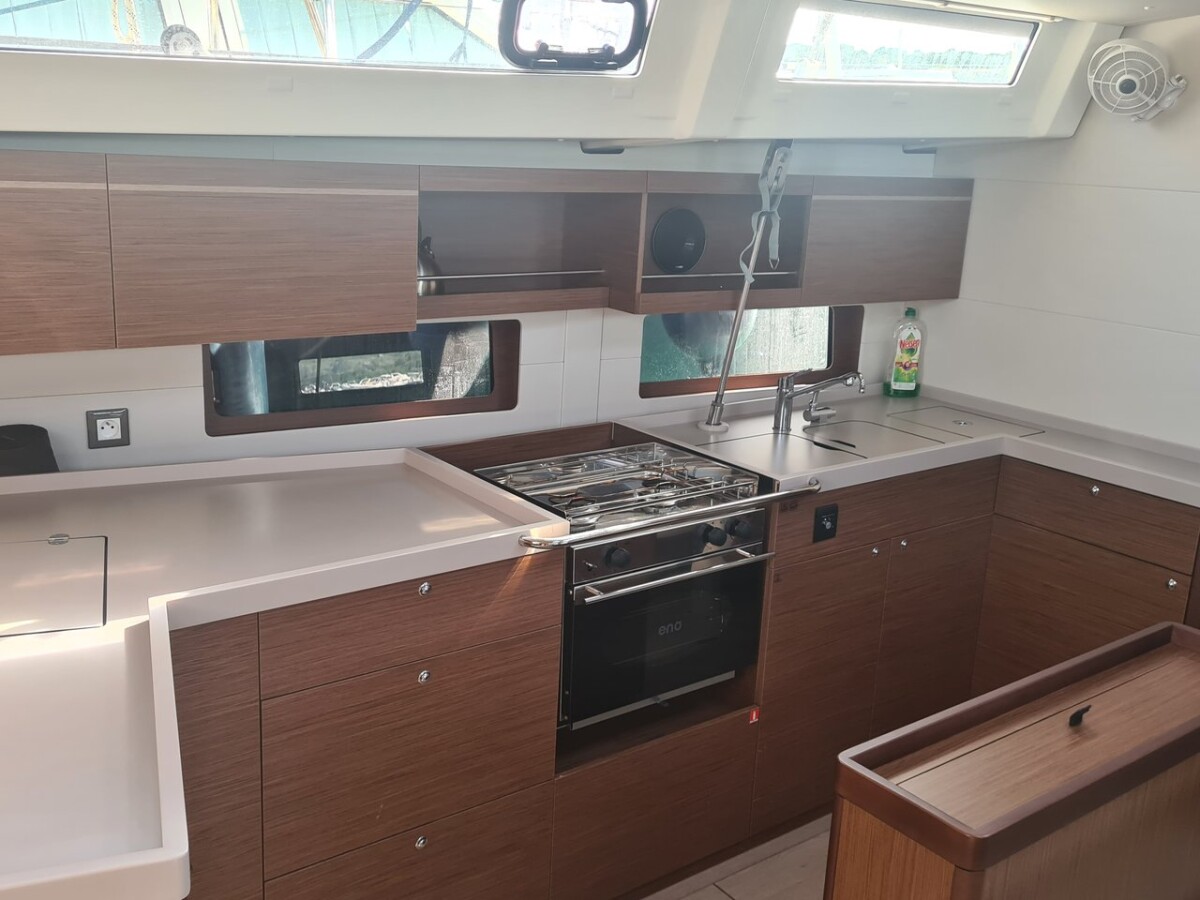 Oceanis 46.1 Performance Line Salina