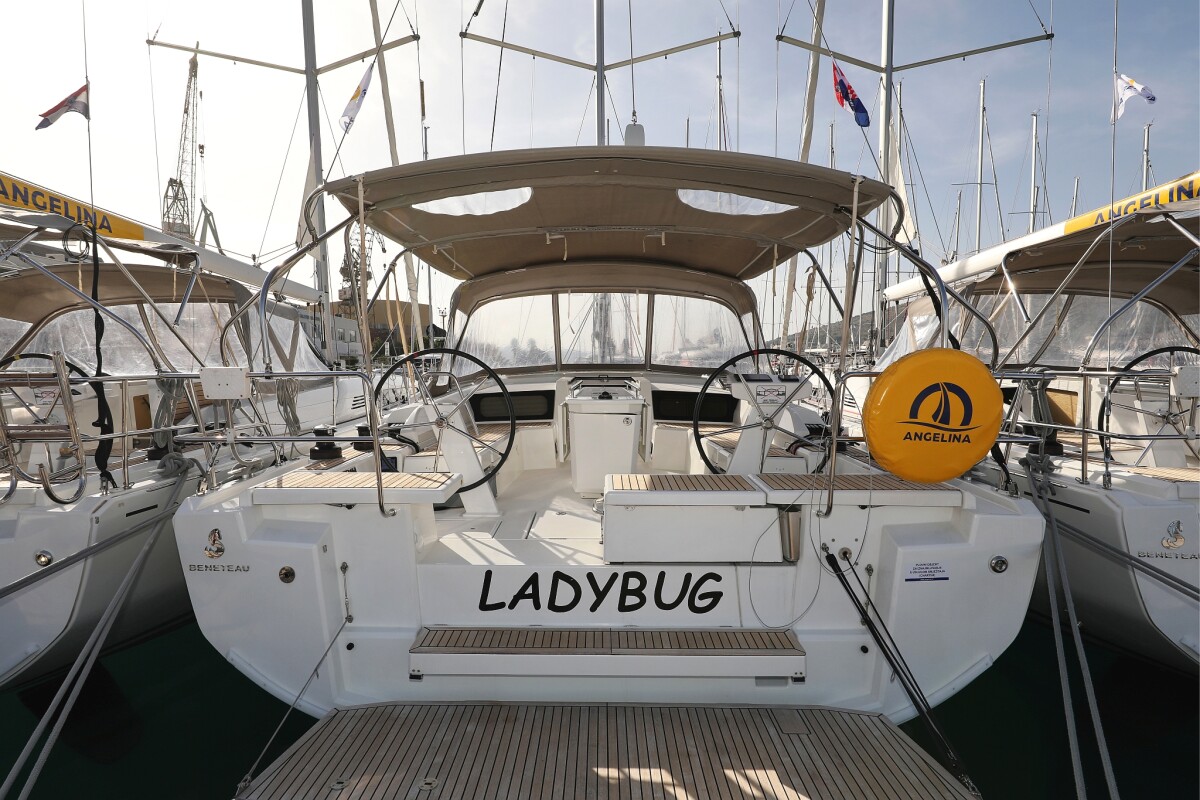 Oceanis 46.1 Ladybug