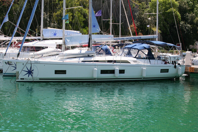 Oceanis 46.1 Röde Orm