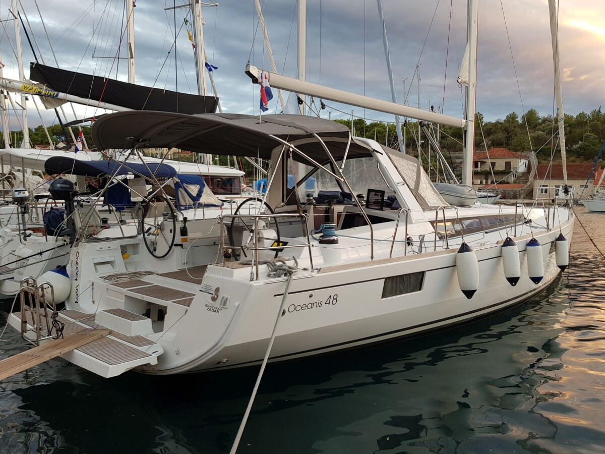 Oceanis 48 Cheeky Lady