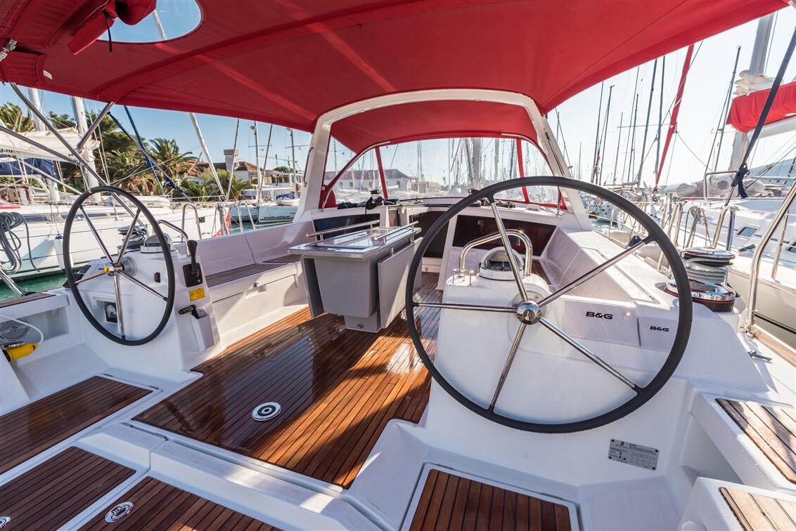 Oceanis 48 Flou