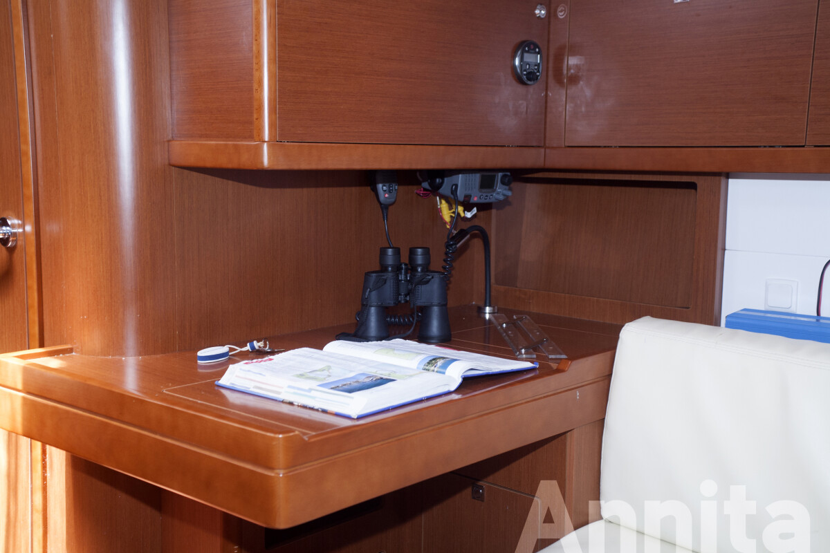 Oceanis 48