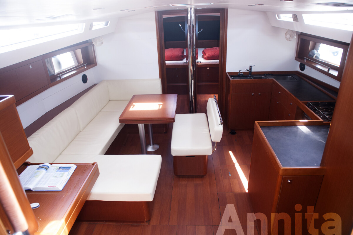 Oceanis 48