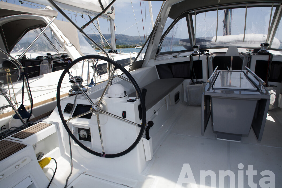 Oceanis 48