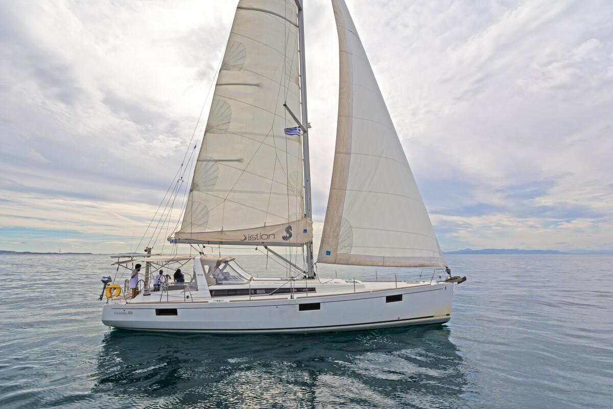 Oceanis 48