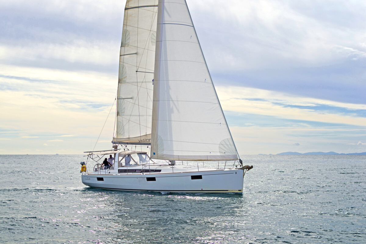 Oceanis 48