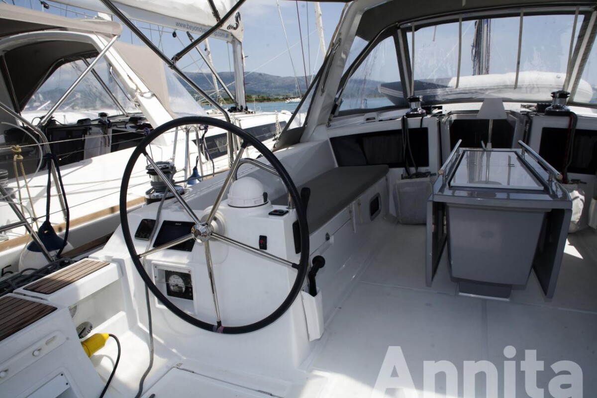 Oceanis 48