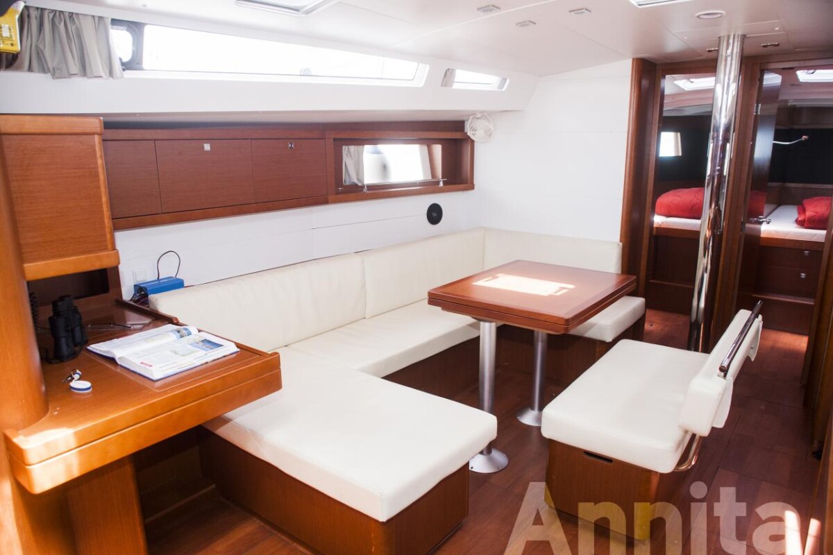 Oceanis 48