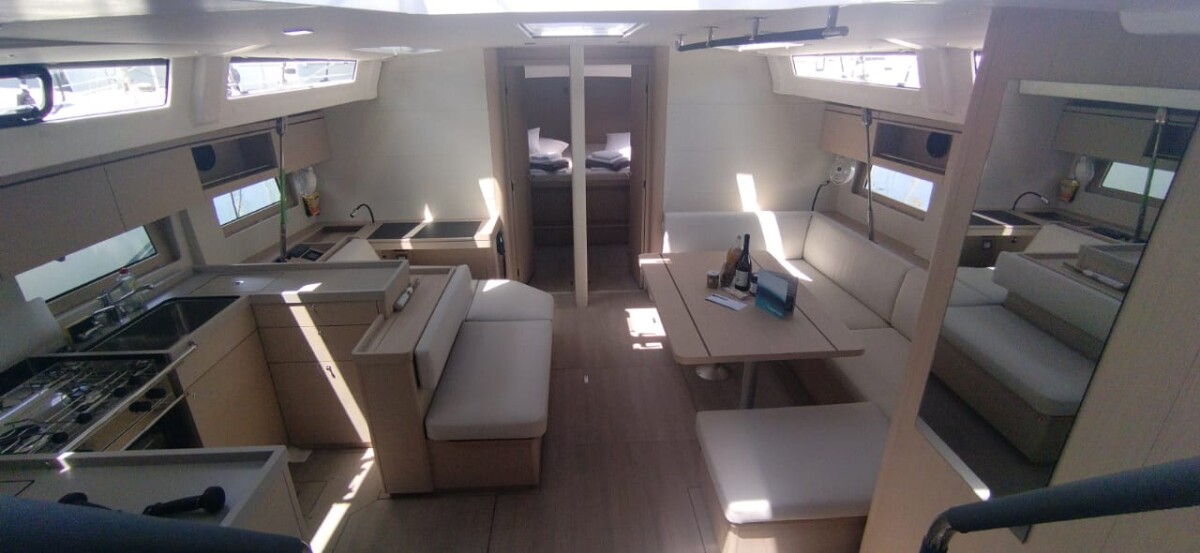 Oceanis 51.1 Escape