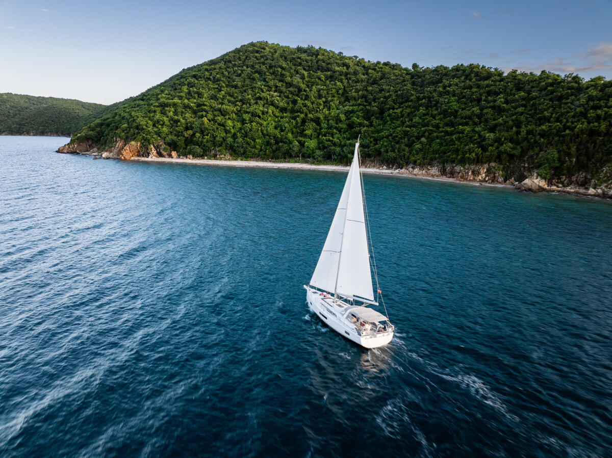 Oceanis 51.1 Sunday Girl