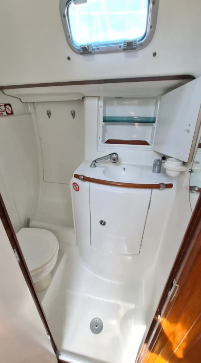 Oceanis Clipper 411 Erika