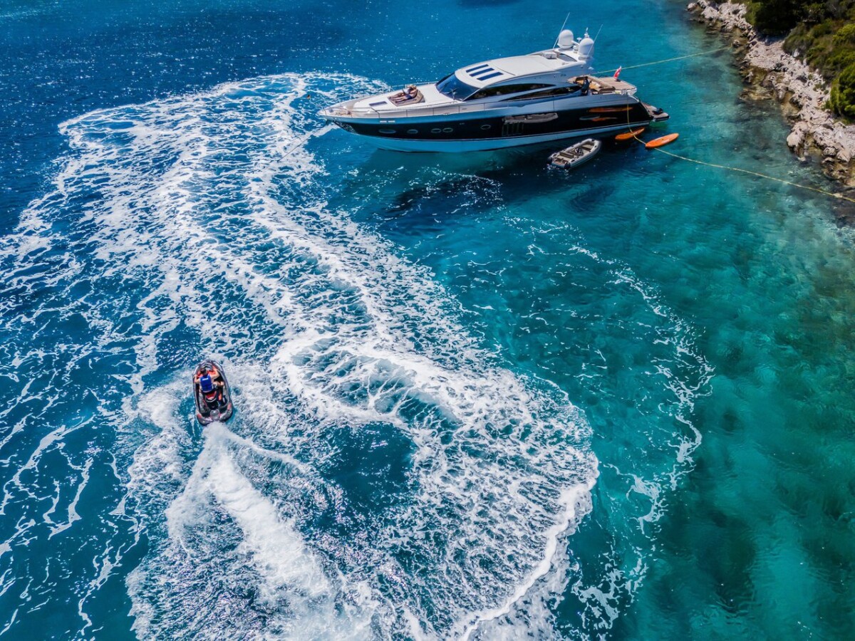 Princess V78 Gitana II