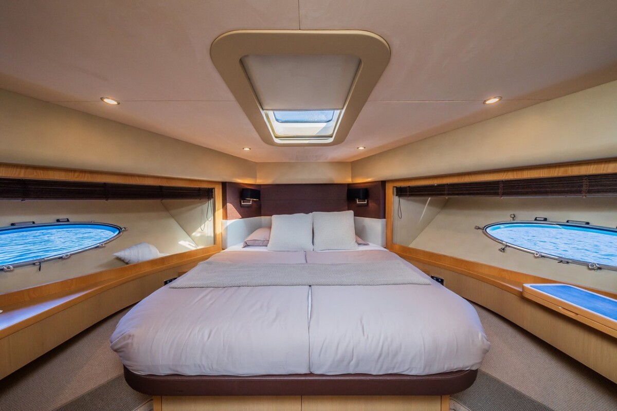 Princess V78 Gitana II