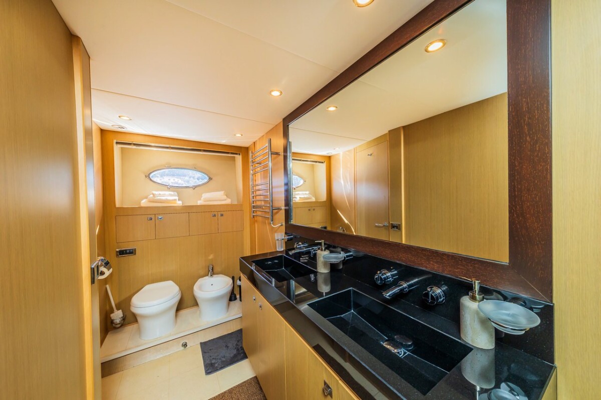 Princess V78 Gitana II