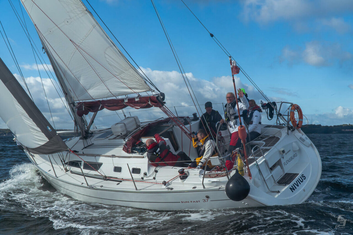 Sun Fast 37 Nivius
