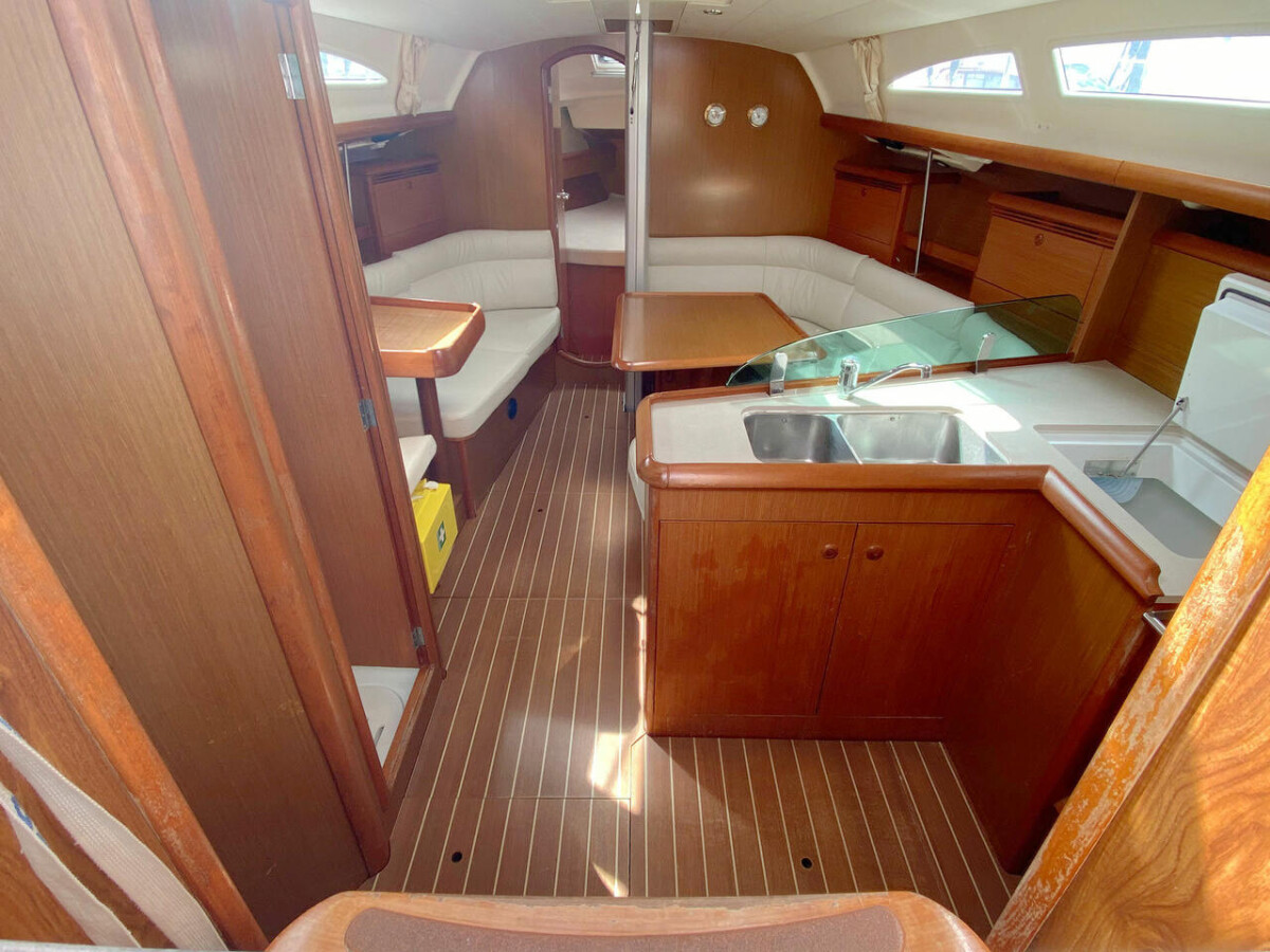Sun Fast 37 Nivius