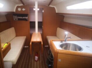 Sun Odyssey 30i Bibidou