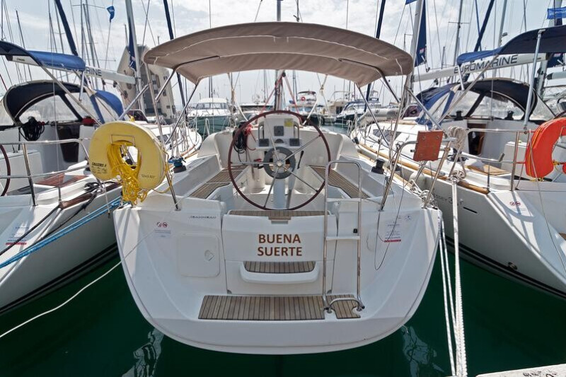 Sun Odyssey 33i Buena Suerte