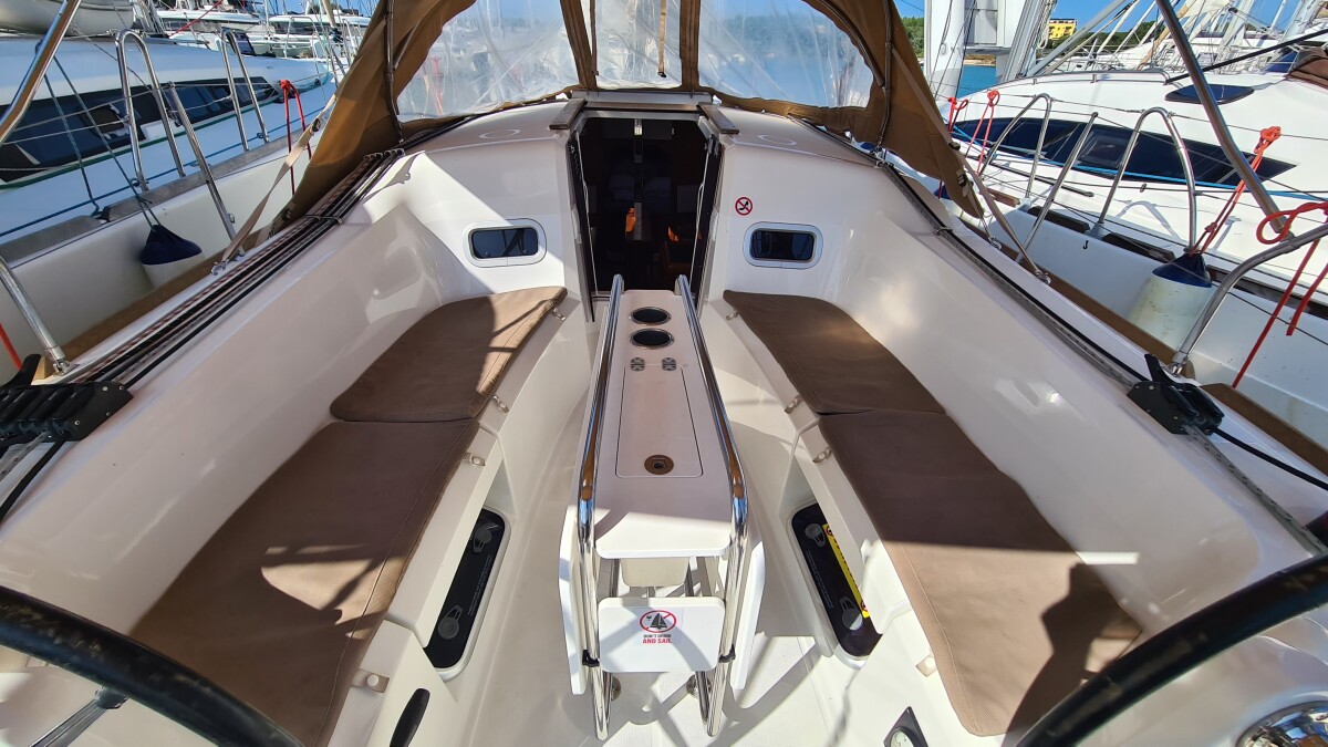 Sun Odyssey 349 LAPWING