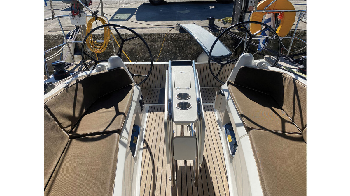 Sun Odyssey 349 Bliss
