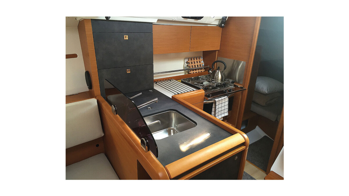 Sun Odyssey 349 Bliss
