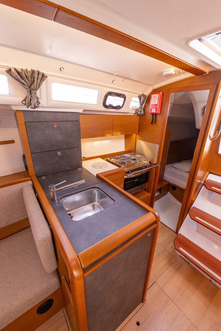 Sun Odyssey 349 Zatara