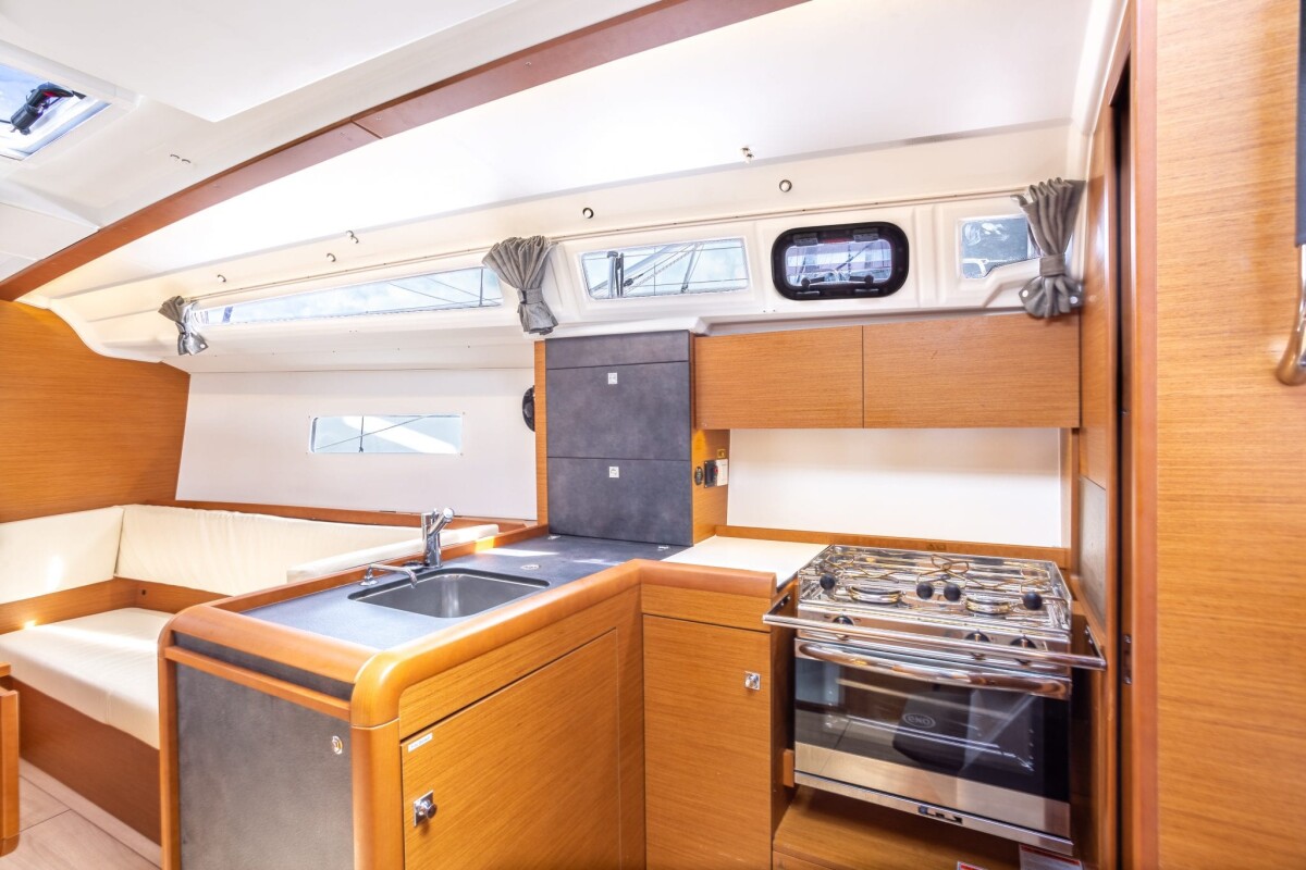 Sun Odyssey 349 Off The Clock