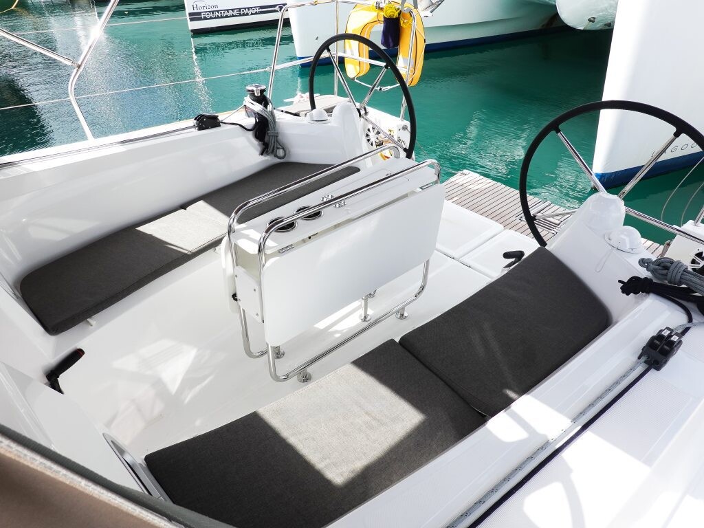 Sun Odyssey 349 Minx