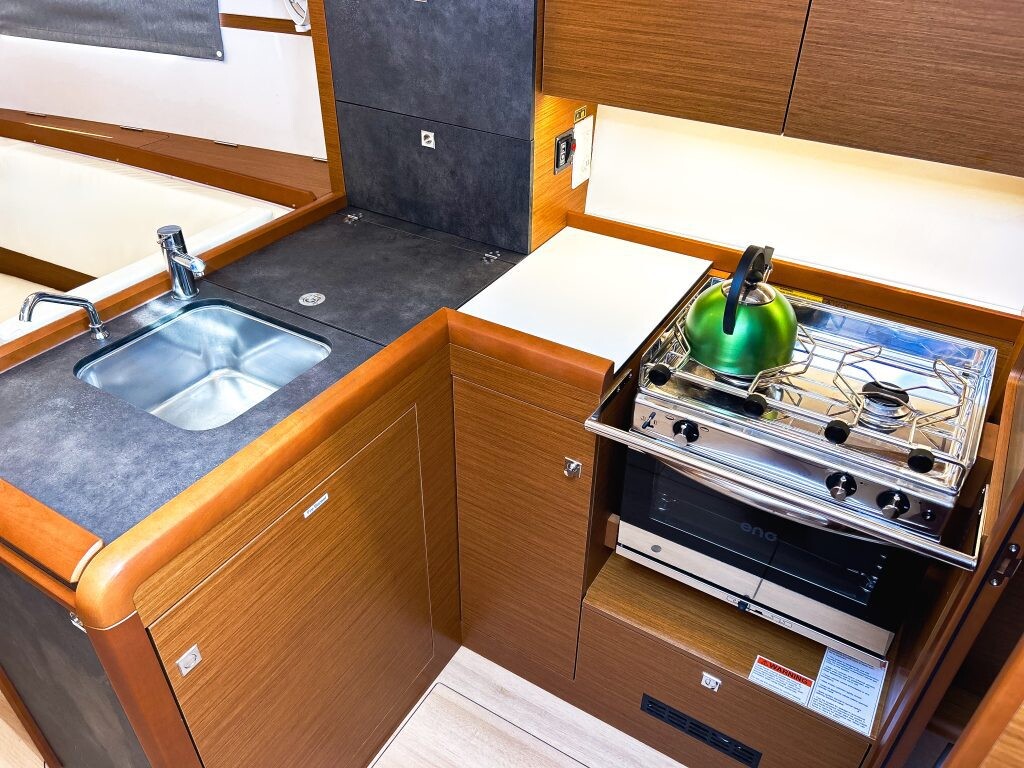 Sun Odyssey 349 Minx