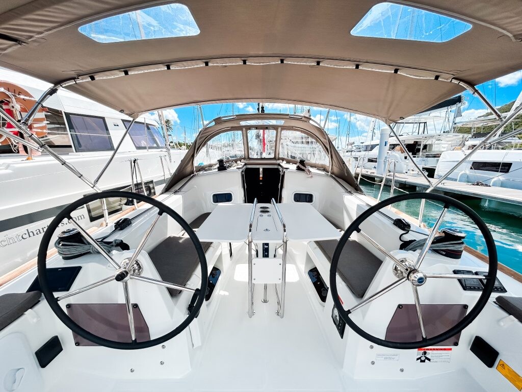 Sun Odyssey 349 Minx