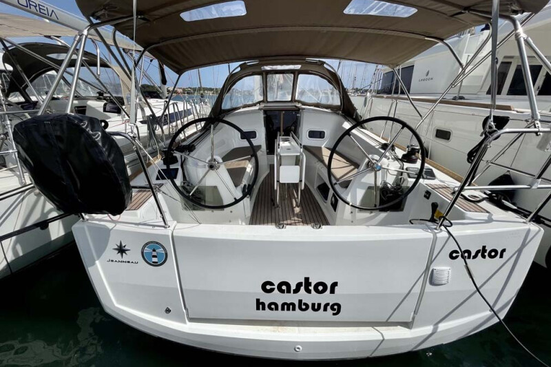 Sun Odyssey 349 Castor