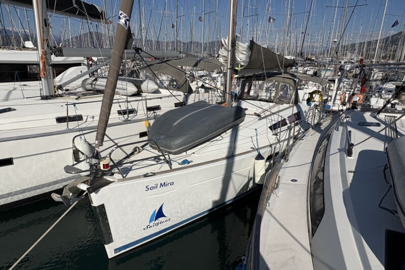 Sun Odyssey 36i Sail Mira