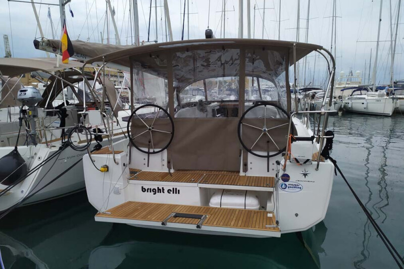 Sun Odyssey 380 Bright Elli