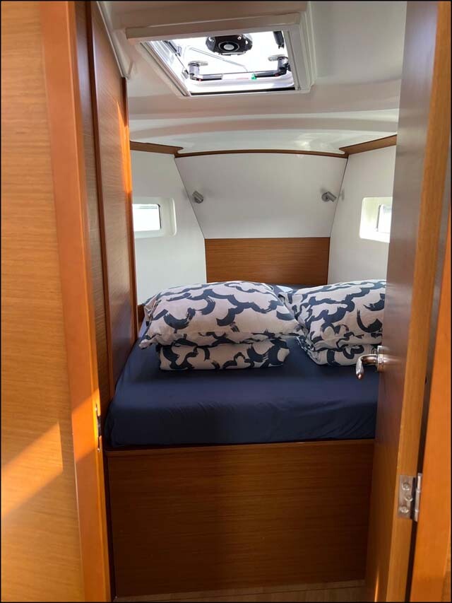 Sun Odyssey 380 Golden eye