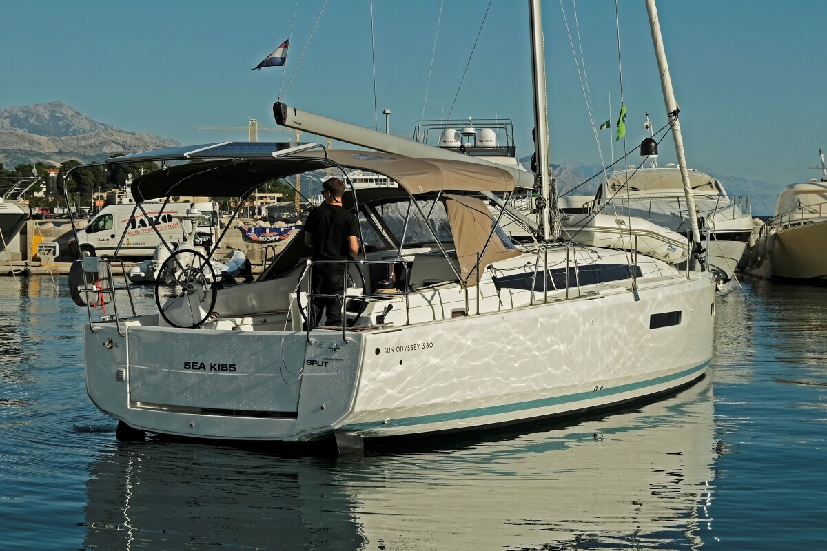 Sun Odyssey 380 Sea Kiss