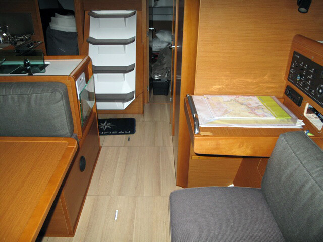 Sun Odyssey 389 Dakiri 3